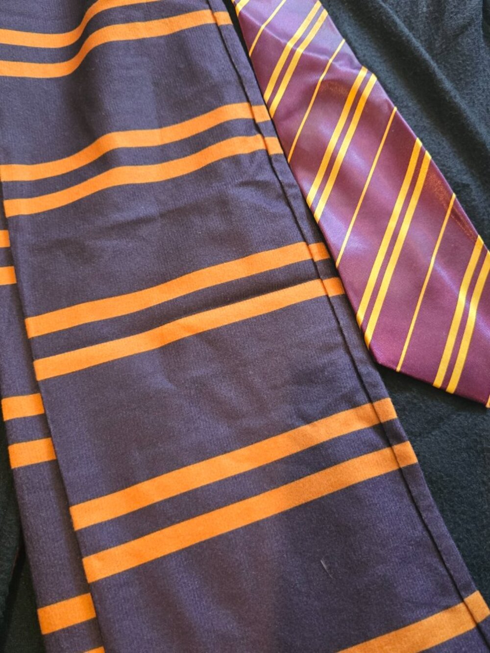 Harry Potter Costume Kid's Medium Deluxe Gryffindor - Picture 3 of 9